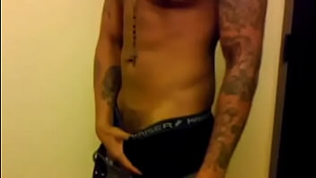 Young thug flashing indoor 2