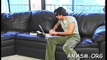 Foxy bombshell dazzles with crazy sucking