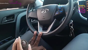 Quase que o meu marido policial ve eu dando dentro do carro para um pau gigantesco