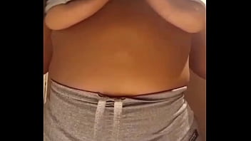 Mamei em big saggy tits deliciosos