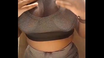 Mamei em big saggy tits deliciosos