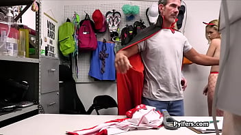 Thick and curvy female security guard solves situation with a threesome