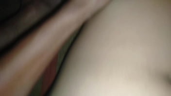 เอาควยแหย่หีสาวใหญ่แตดสวยจนน้ำแตก