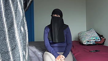 Middle Eastern Muslim Milf In Niqab Shared By Her Cuckold Husband thumbnail