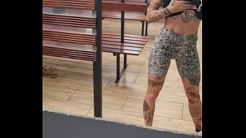 Une bonne journée à vous mes amours moi grosse séance de sport