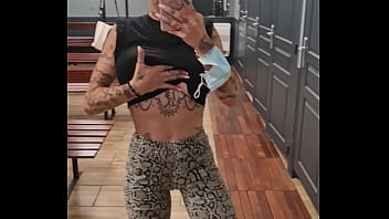 Une bonne journée à vous mes amours moi grosse séance de sport