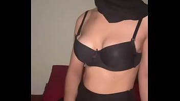 Dirty muslim arab masturbation video with hijab babe moaning from clit rubbing