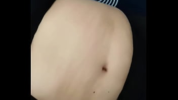 Milf comes to visit me so i can play with her belly button