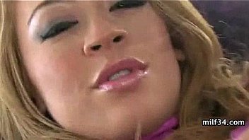 Amateur milf hottie getting a hard dong