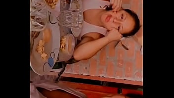 Técnica en celulares chiclayana