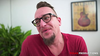 Pegas productions wendy dee se fait fourrer et venir dans face