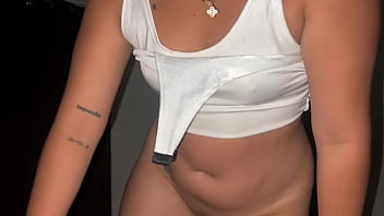 Después de la fiesta me la cojo por el culo como me lo pidió