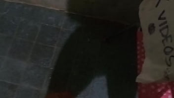 Jugando Con Mi Verga Bañándome thumbnail