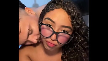 Jugueteando en la cama #1