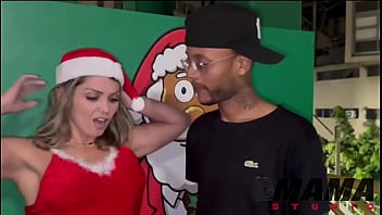 Mama studio noite feliz ela quis rola na bundinha na véspera de natallevou um baita susto na hora de gozar grátis