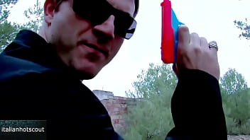 Foursome two beautiful sluts are discovered and fucked by two males