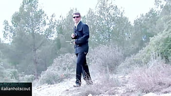 Foursome two beautiful sluts are discovered and fucked by two males