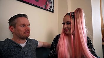 German curvy girl give sugar daddy no condom fuck after shopping tour