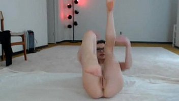 Skinny girl with big tits live cams