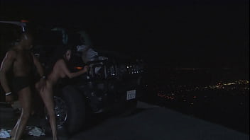 Dee has sex with sean michaels