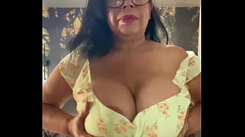 Sexy mom
