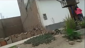 Culona madura en urbanización sol de huampaní 01