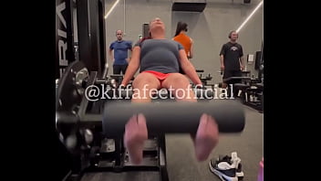 Who are you in the gym 1 the complainer 2 the bodybuilder3 the grunter4 the cardio bunny i am always the comp