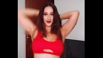 Te vas a correr viendo a esta tetona