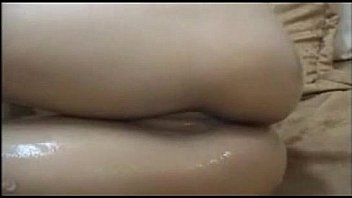 Jugando con su coño