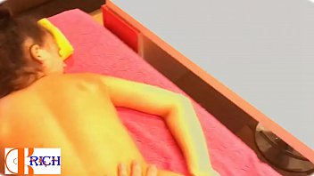 Массаж со счасливым концом