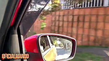 Fudendo essa branquinha da buceta rosa no pelo lá de são paulo completou 18 anos ontem