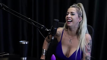 Na cadeia foi colocada na sela especial era mulher de um bandido gastava o que ganhava e todo mundo que trabalha com pornô tem depressão julia fontanelli watch sheer red