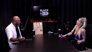 Na cadeia foi colocada na sela especial era mulher de um bandido gastava o que ganhava e todo mundo que trabalha com pornô tem depressão julia fontanelli watch sheer red