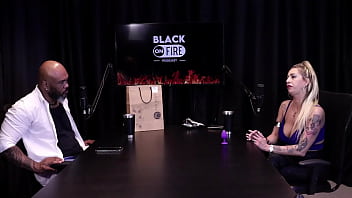 Na cadeia foi colocada na sela especial era mulher de um bandido gastava o que ganhava e todo mundo que trabalha com pornô tem depressão julia fontanelli watch sheer red