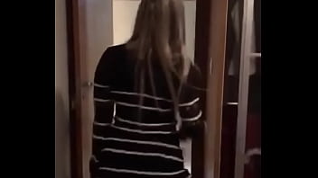 Colombiana moviendo 4