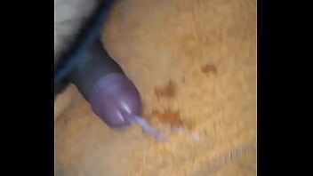 Gozando gostoso nessa toalha