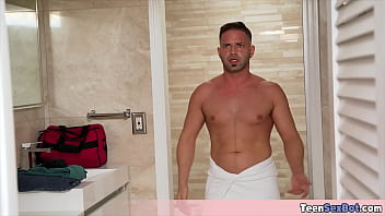 Cute teenie likes to give harsh blowjobs