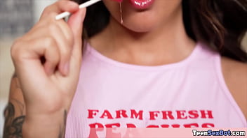 Cute teenie likes to give harsh blowjobs