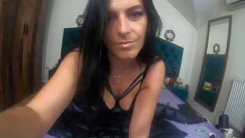 Preview milfycalla masturbating and playing with green fur long jacket 188 i love filming in this green fur long jacket