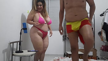 He got really horny with the blonde and of course wanted to get a taste of the hottie with a beautiful wonderful white ass