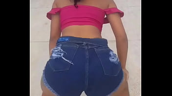 Novinha Dançando thumbnail