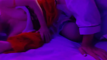 クリスマスコスプレのかわいい女の子の舌使いがエロすぎる たまらずマンコにしゃぶりつく 素人撮影 中出し フェラ オーガズム