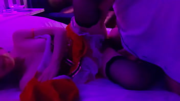 クリスマスコスプレのかわいい女の子の舌使いがエロすぎる たまらずマンコにしゃぶりつく 素人撮影 中出し フェラ オーガズム