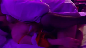 クリスマスコスプレのかわいい女の子の舌使いがエロすぎる たまらずマンコにしゃぶりつく 素人撮影 中出し フェラ オーガズム