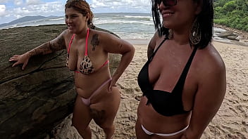 Ela ficou peladinha na praia e deu a buceta pra um desconhecido enquanto assistiamos a putaria ao vivo em publico Ela ficou peladinha na praia e deu a buceta pra um desconhecido enquanto assistiamos a putaria ao vivo em publico