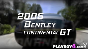 Nonton Hot Car Wash Wit Sexy Big Tits Babes And Hot Milf thumbnail