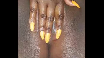 Love playing with my clit i