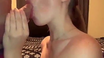 Me le vengo en la boca a mi novia