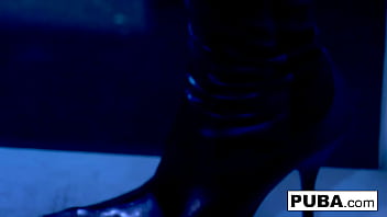 Hot babes lick each other