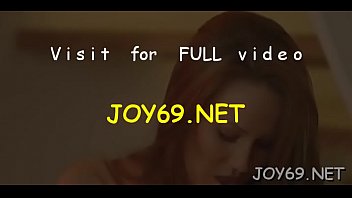 Teen beauty plays with her twat